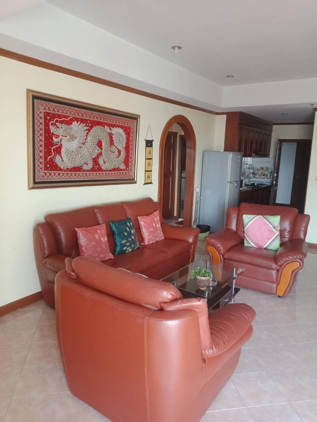 View Talay 2 Suite Apartments Джомтиен Бийч Екстериор снимка