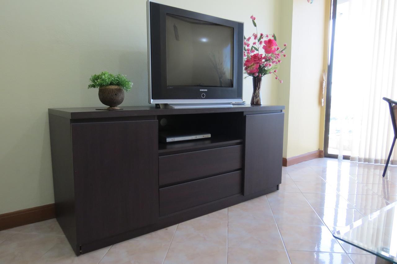 View Talay 2 Suite Apartments Джомтиен Бийч Екстериор снимка