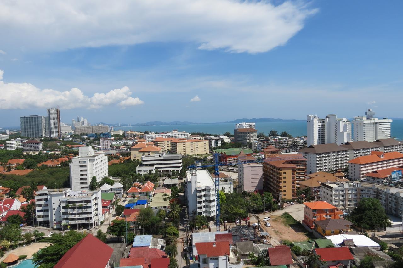 View Talay 2 Suite Apartments Джомтиен Бийч Екстериор снимка