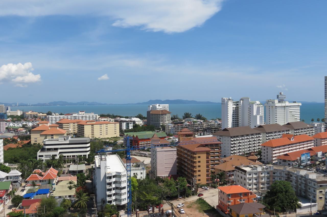 View Talay 2 Suite Apartments Джомтиен Бийч Екстериор снимка