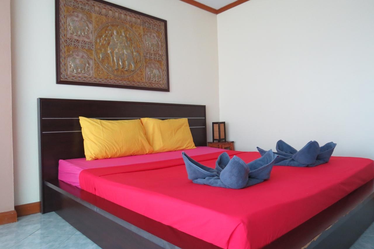 View Talay 2 Suite Apartments Джомтиен Бийч Екстериор снимка
