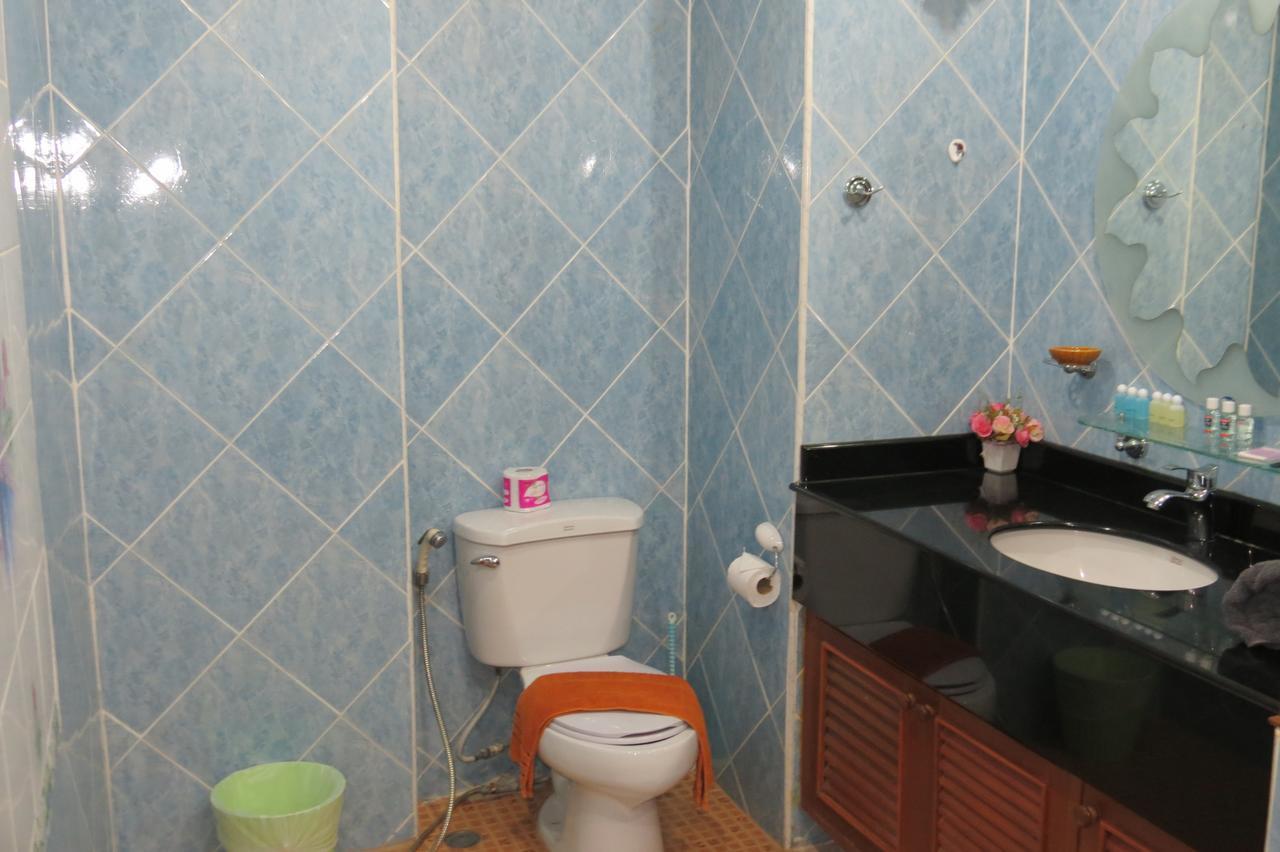 View Talay 2 Suite Apartments Джомтиен Бийч Екстериор снимка